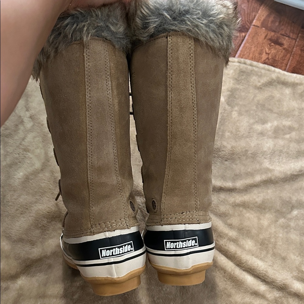 Northside Suede Tan and Black Winter Boots with Faux Fur - Picture 5 of 12